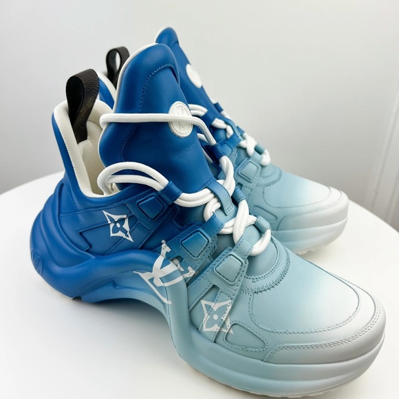 Louis Vuitton Archlight Sneakers. BLUE 8.5 - Picture 2 of 8